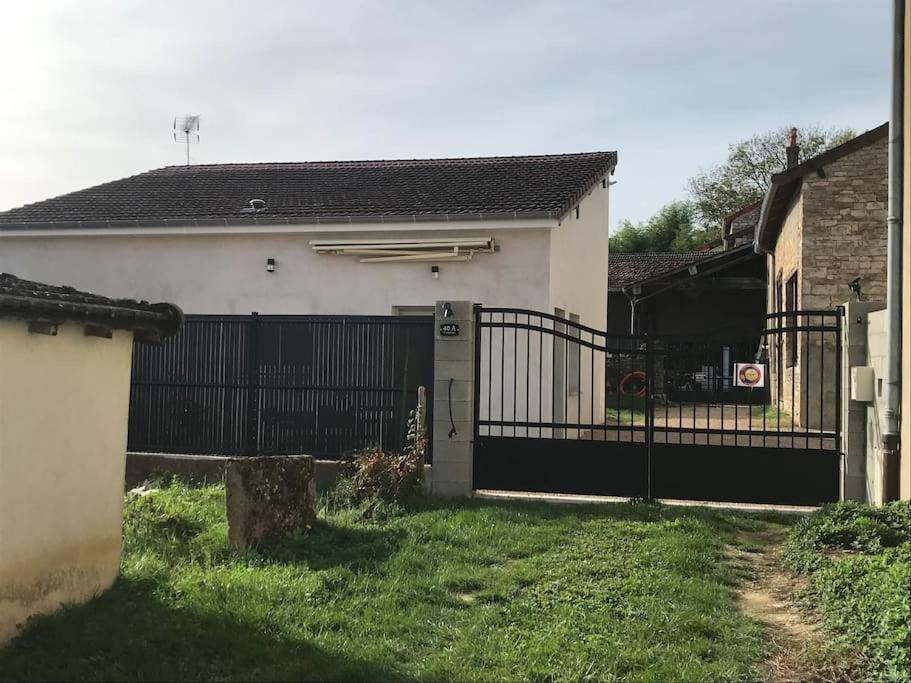 Sennecey-le-Grand L'Imprevu Est Une Maison Individuelle. מראה חיצוני תמונה